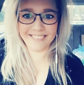 Meet your Posher, Tina